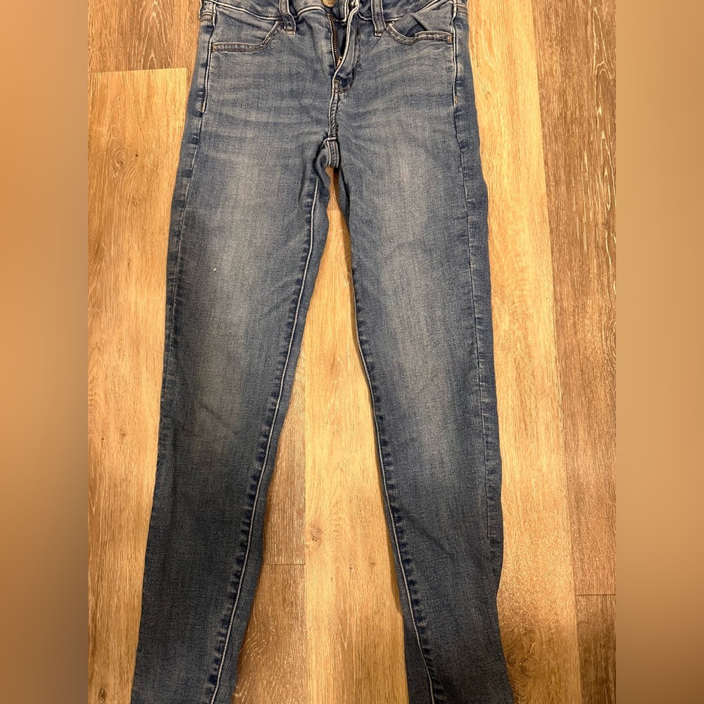 American Eagle ne(x)t level stretch skinny jeans. US size 0 regular.